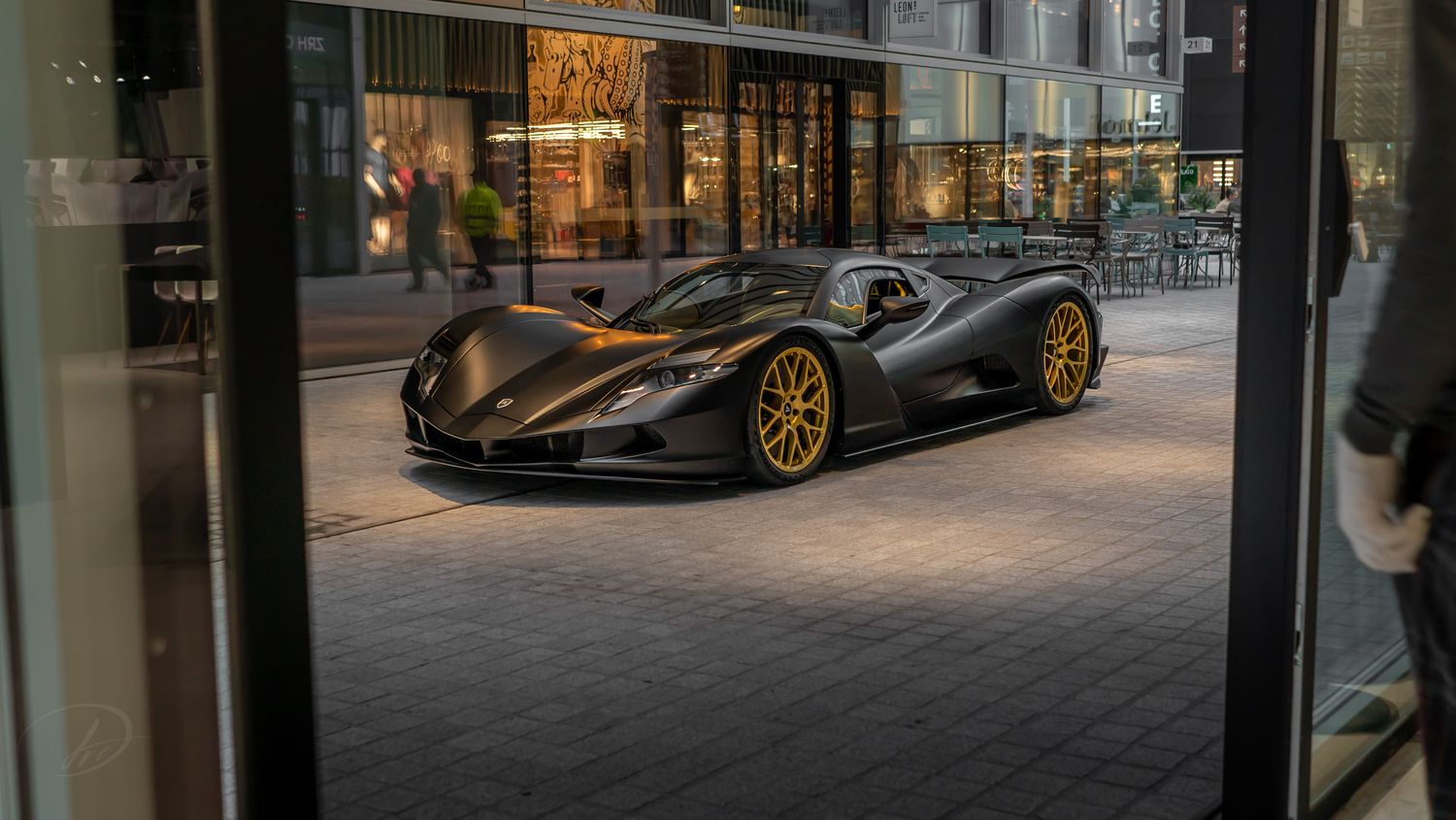 Super car