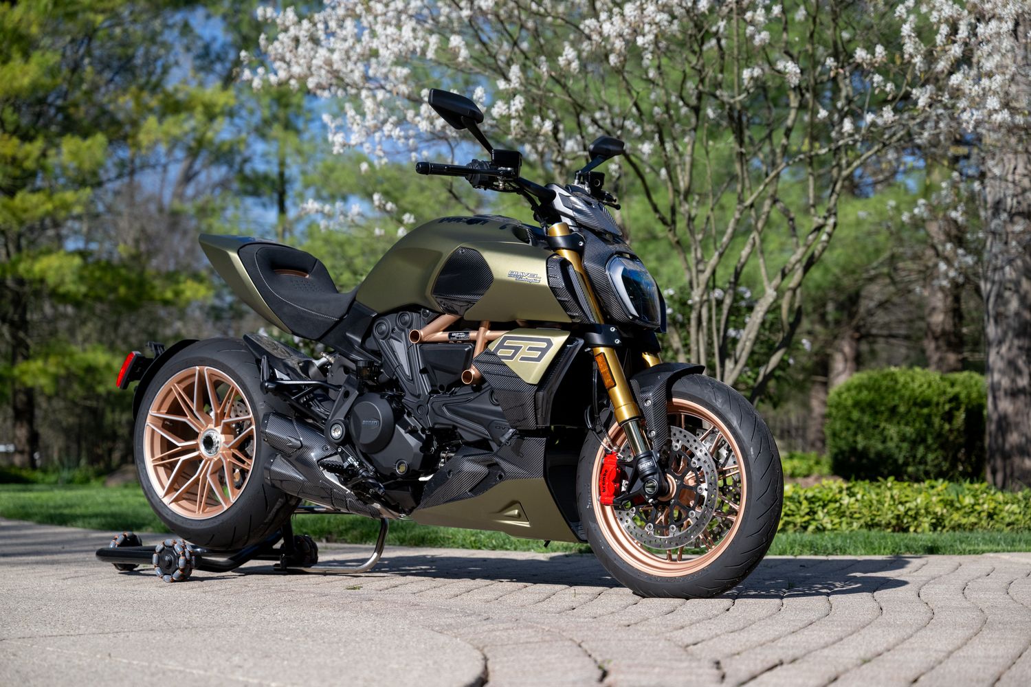 Lamborghini 2021 Ducati Diavel 1260 S Lamborghini 2021 Ducati