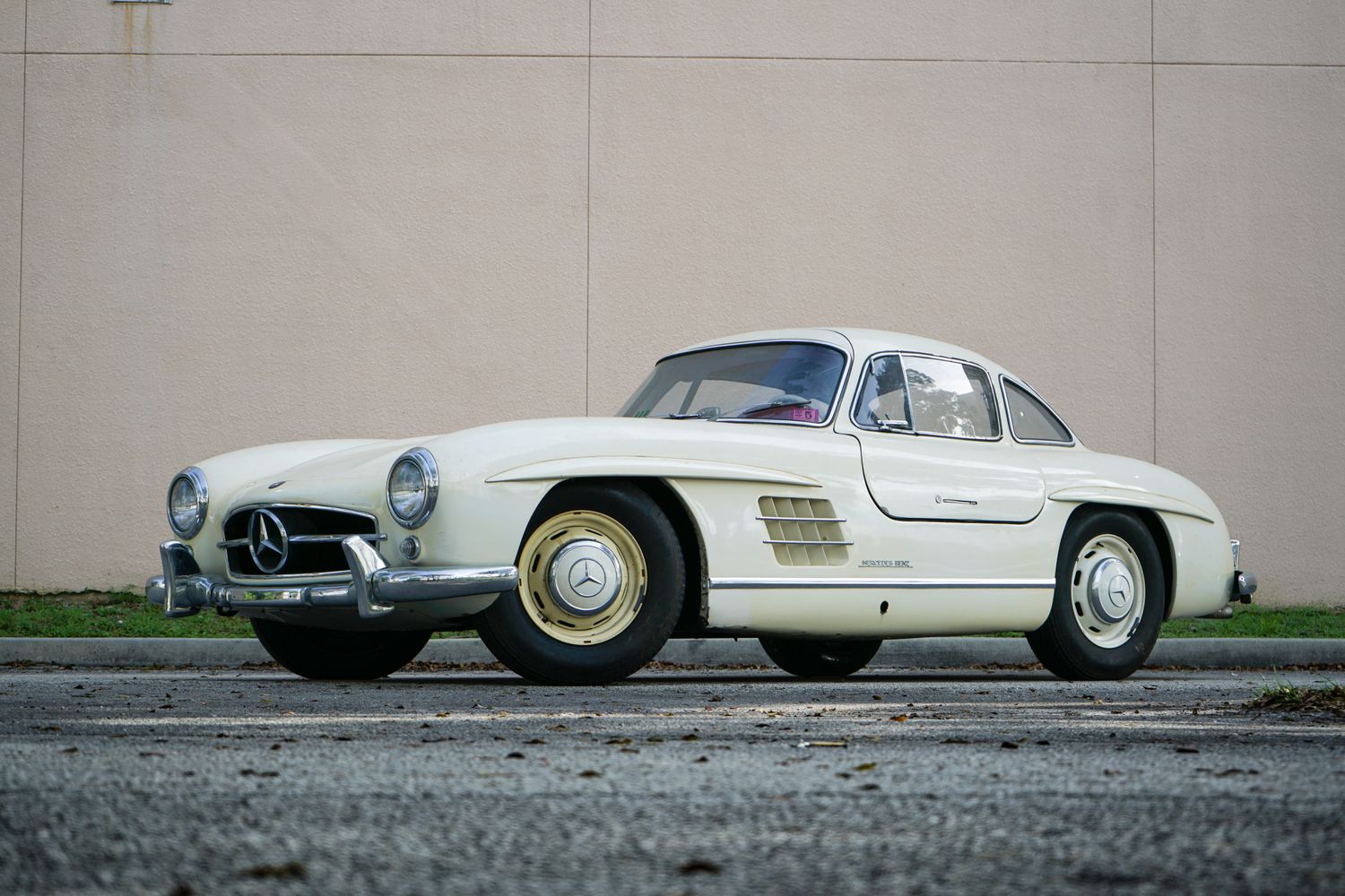 1955 Mercedes-Benz 300 SL 'Gullwing' Coupe Auction SBX Cars by