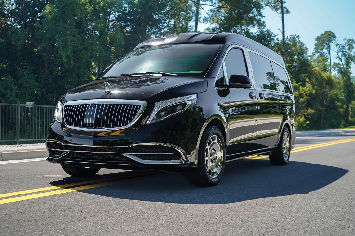 2021 Mercedes-Benz Metris Maybach Comprehensive Maybach-style