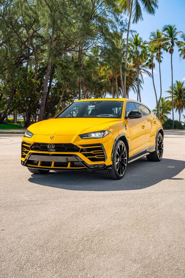 2020 Lamborghini Urus Thumbnail