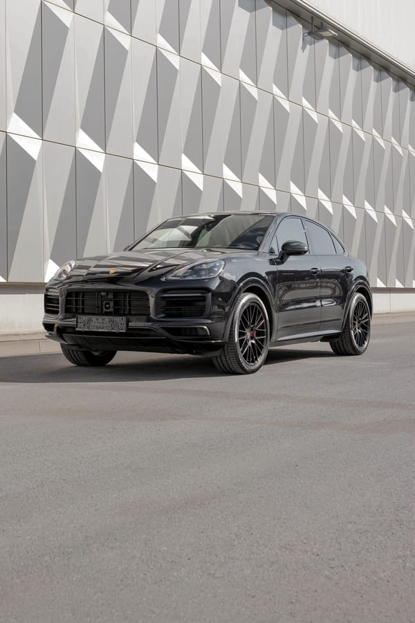 2021 Porsche Cayenne GTS Coupé Thumbnail