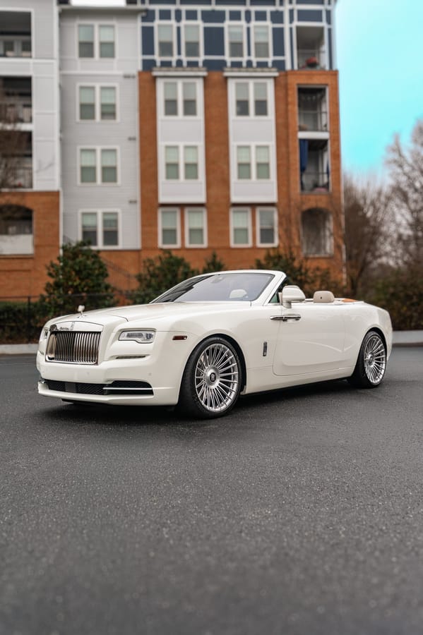 2016 Rolls Royce Dawn Thumbnail