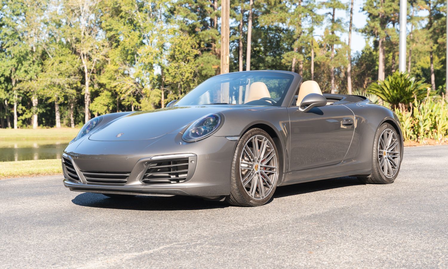 2017 Porsche 911 Carrera 4S Cabriolet Agate Grey Metallic Exterior