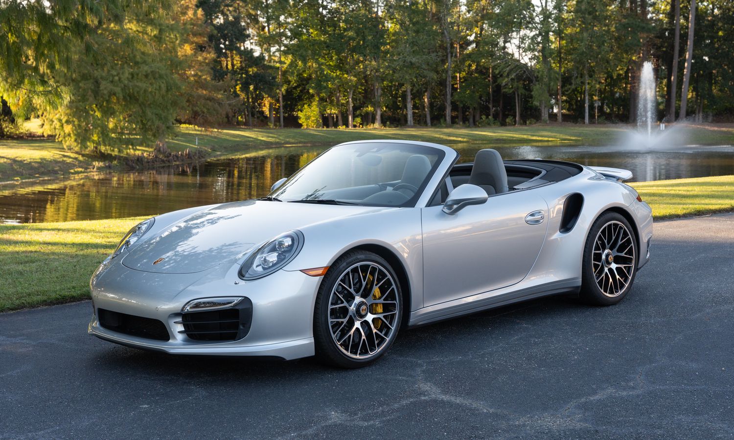 2015 Porsche 911 Turbo S Cabriolet Rhodium Silver Metallic Exterior