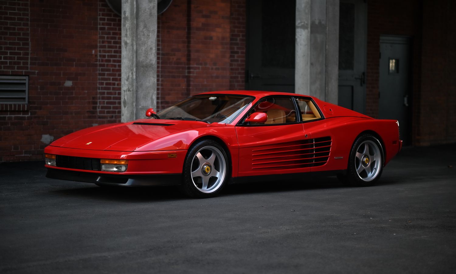 1988 Ferrari Testarossa Rosso Corsa Exterior
