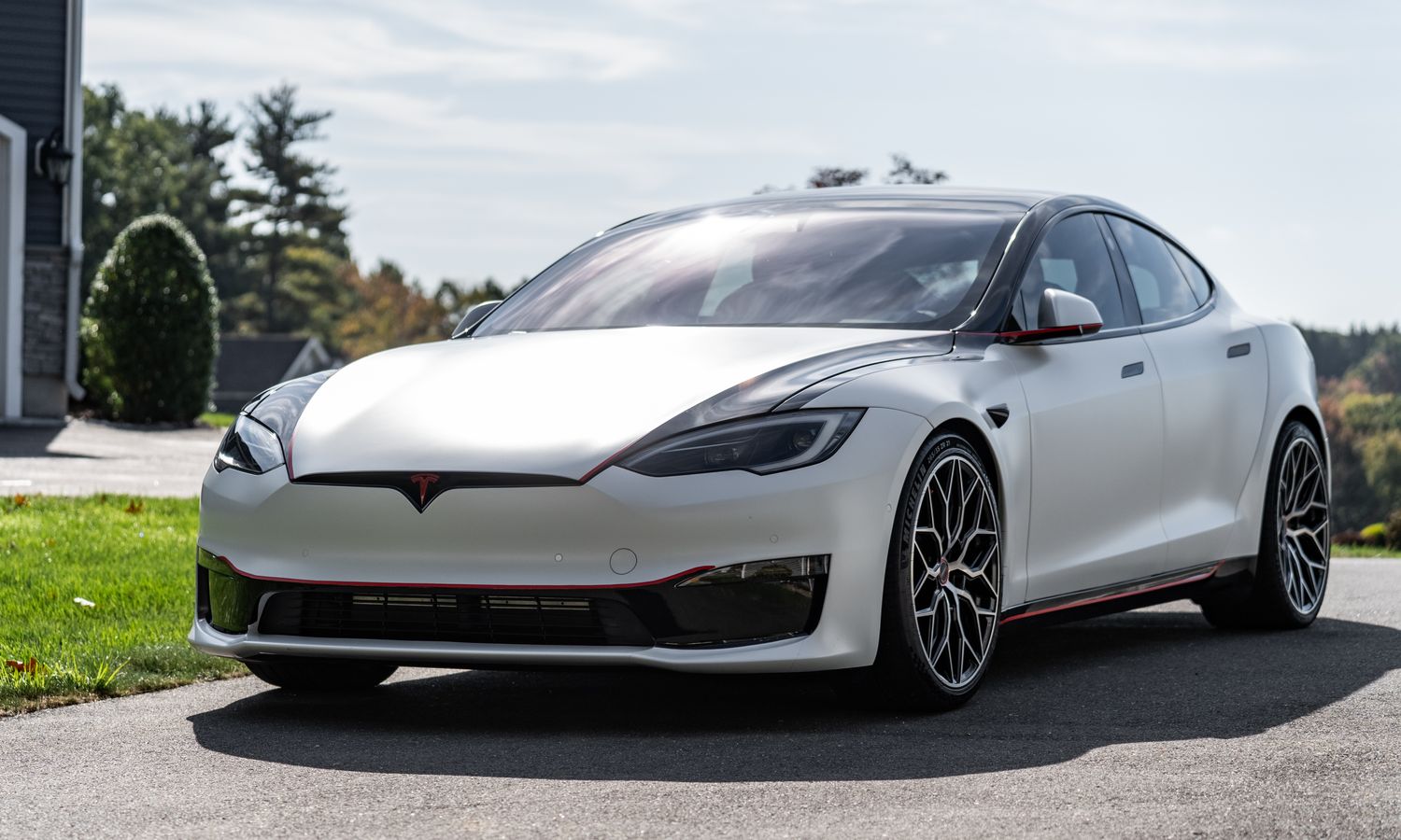 2022 Tesla Model S Plaid Original White with Matte wrap and vinyl striping Exterior