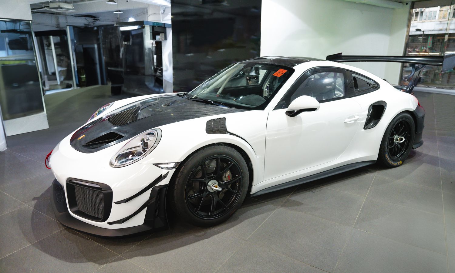  Porsche 991.2 GT2 RS Clubsport White Exterior