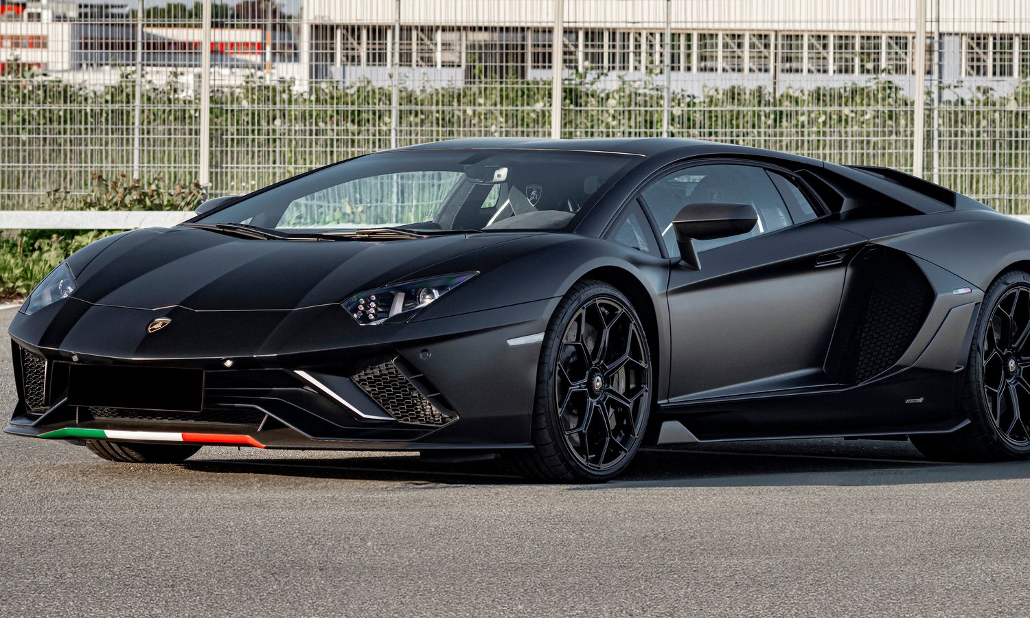 2022 Lamborghini Aventador Ultimae Nero Nemesis Exterior