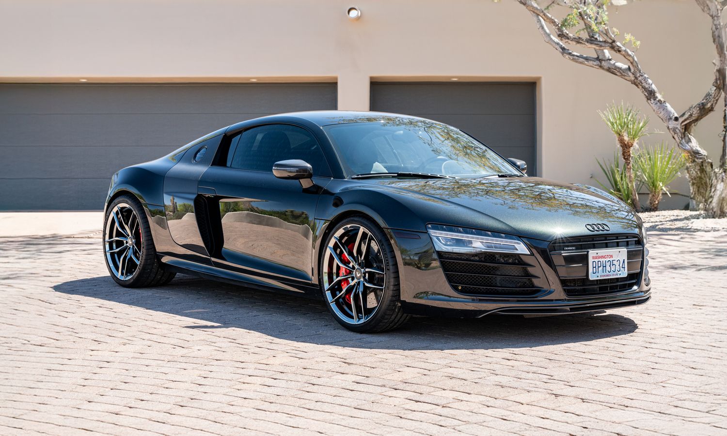 2014 Audi R8 V10 Plus Panther Black Crystal Effect Exterior