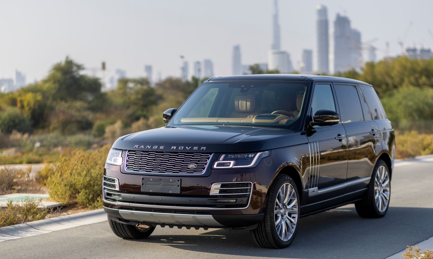 2021 Range Rover Rosello Red and Santorini Black Exterior