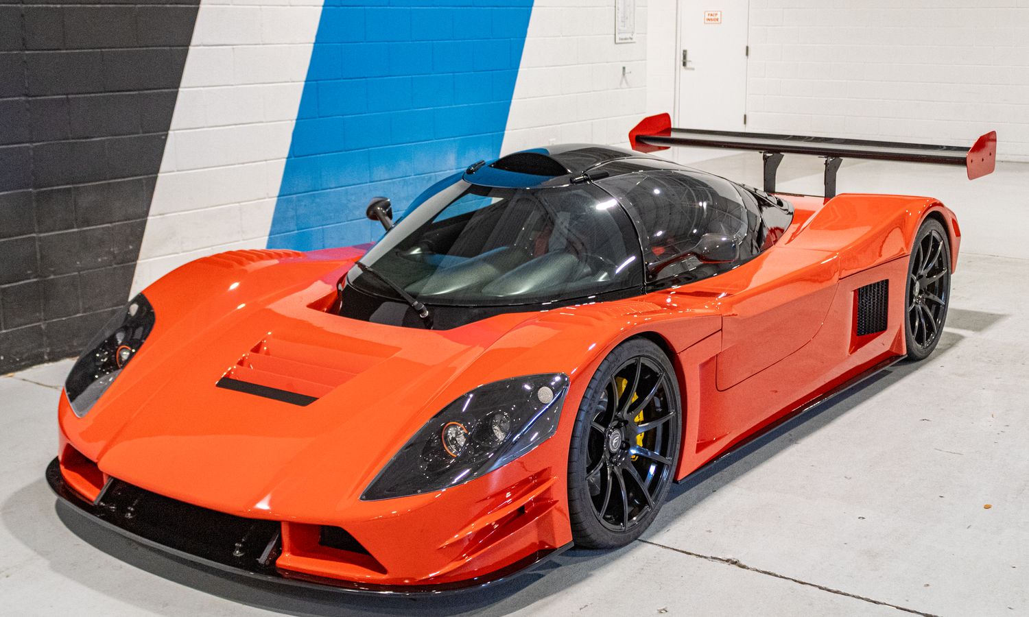 2020 Superlite SL-C Red Exterior