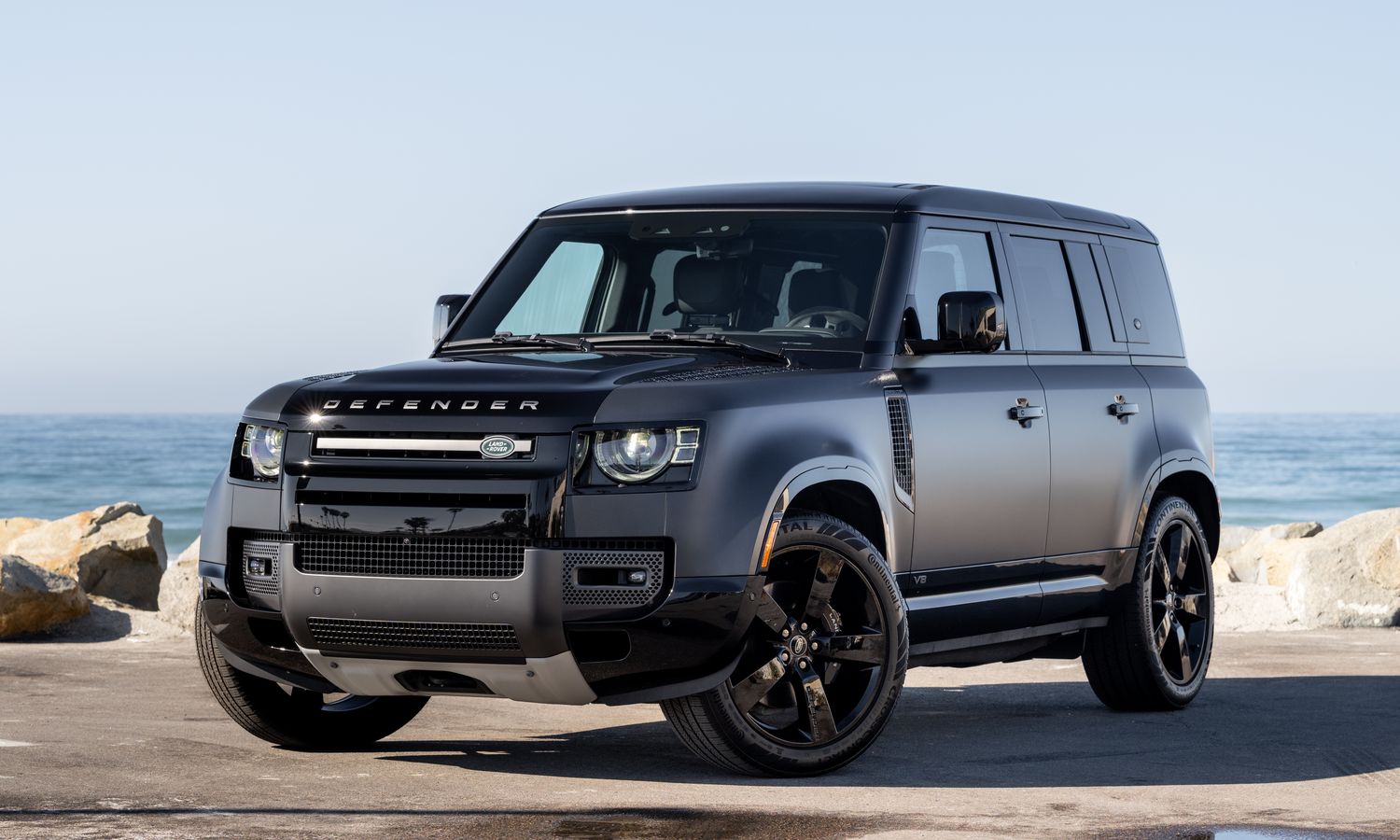 2023 LAND ROVER Defender 110 Carpathian Edition Carpathian Grey and Narvik Black Exterior