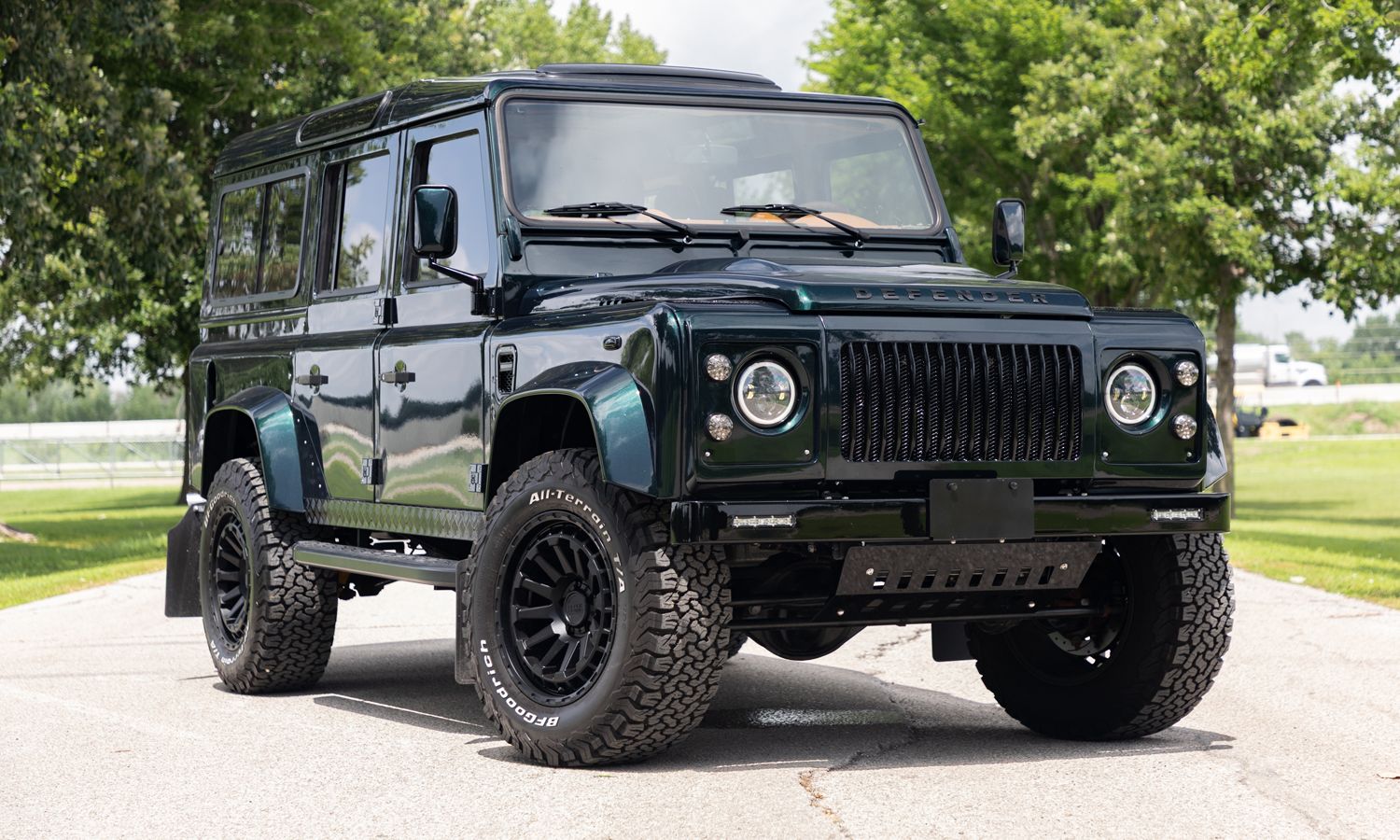 1996 Land Rover Defender 110 British Racing Green Exterior