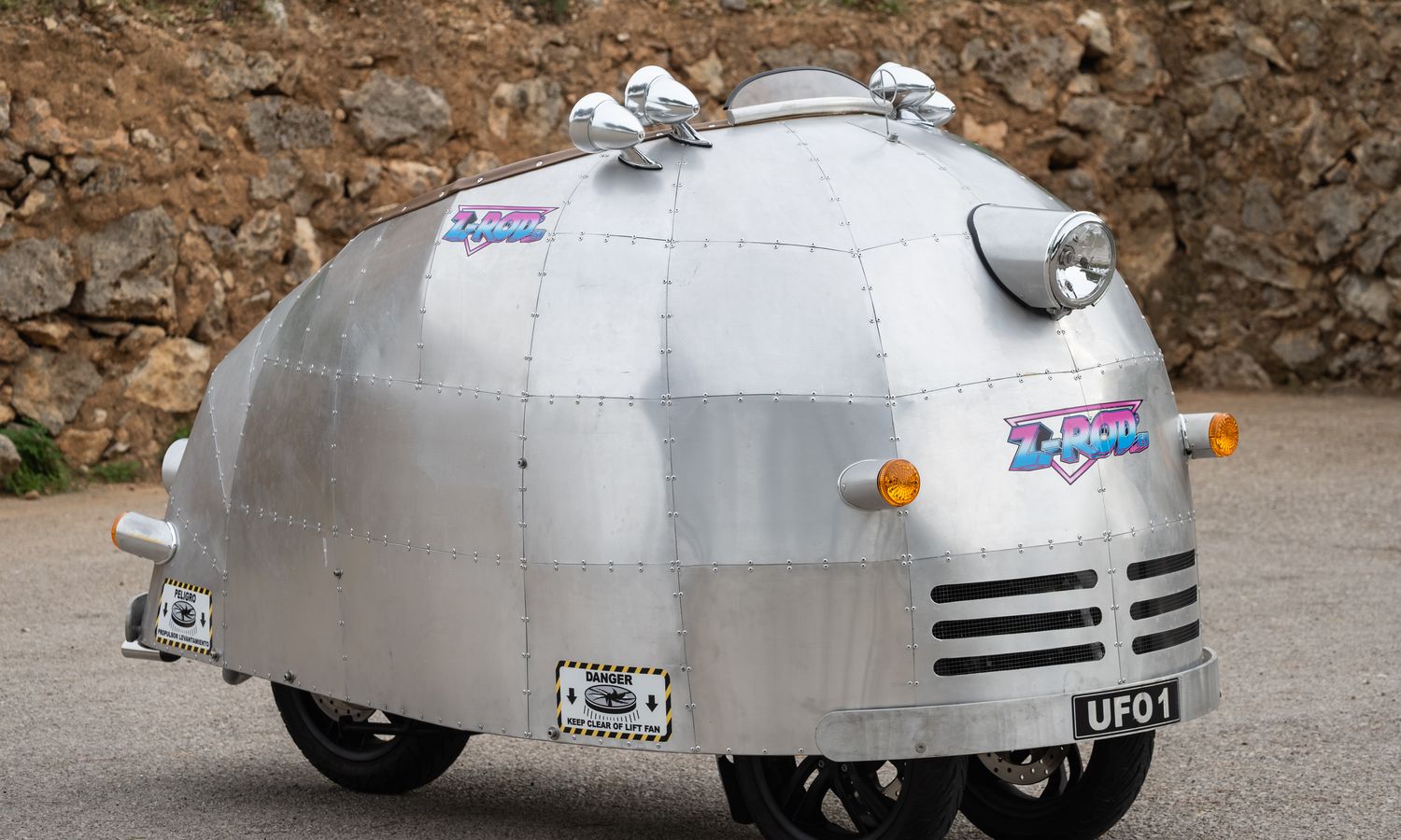 2015 Z-ROD™ Strada Glide Prototype UFO 1 Aluminum Exterior