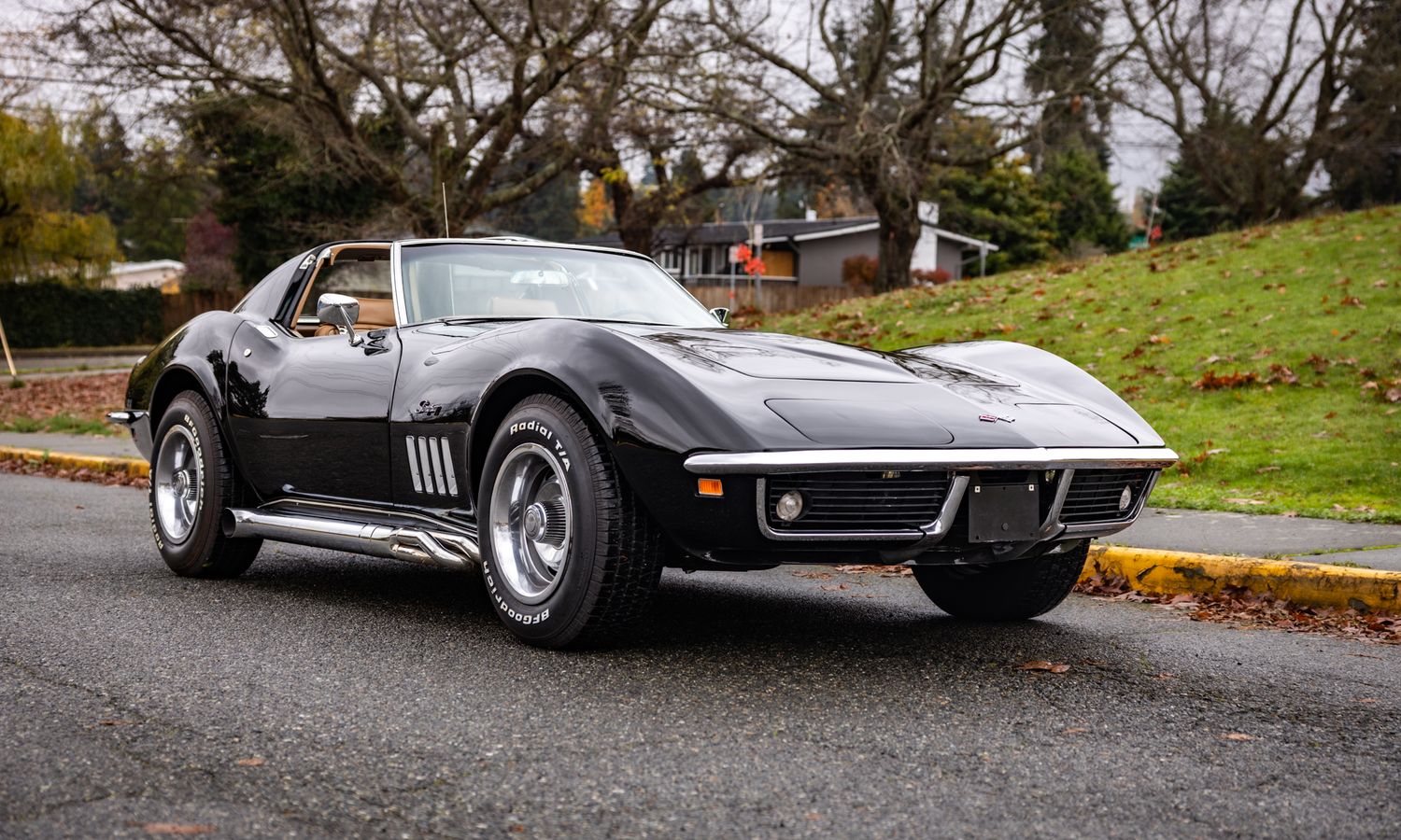 1969 Chevrolet Corvette Black Exterior