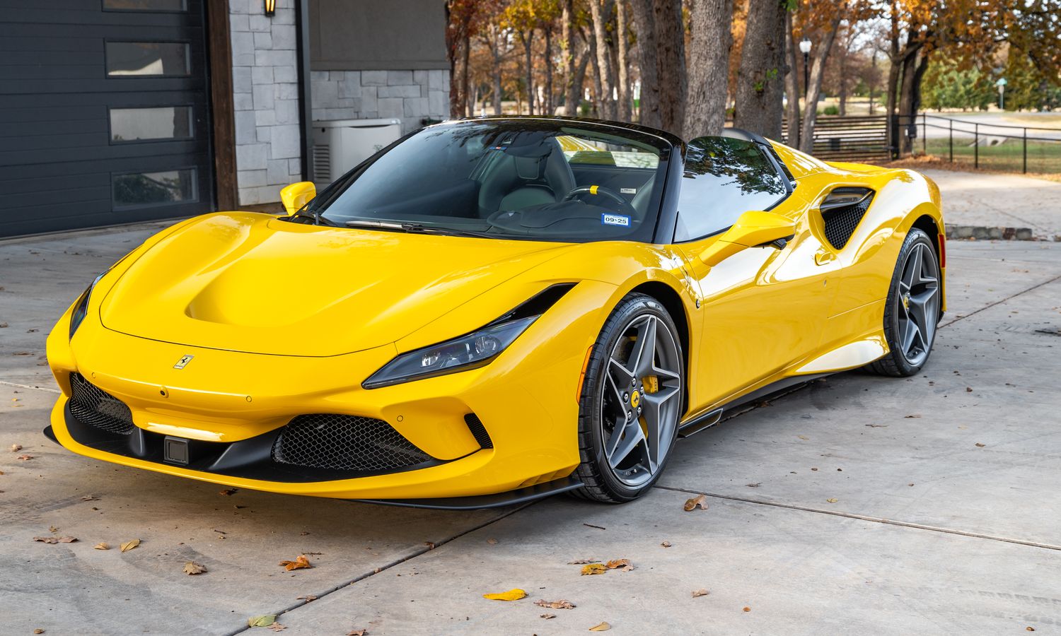 2022 Ferrari  F8 spider  Exterior