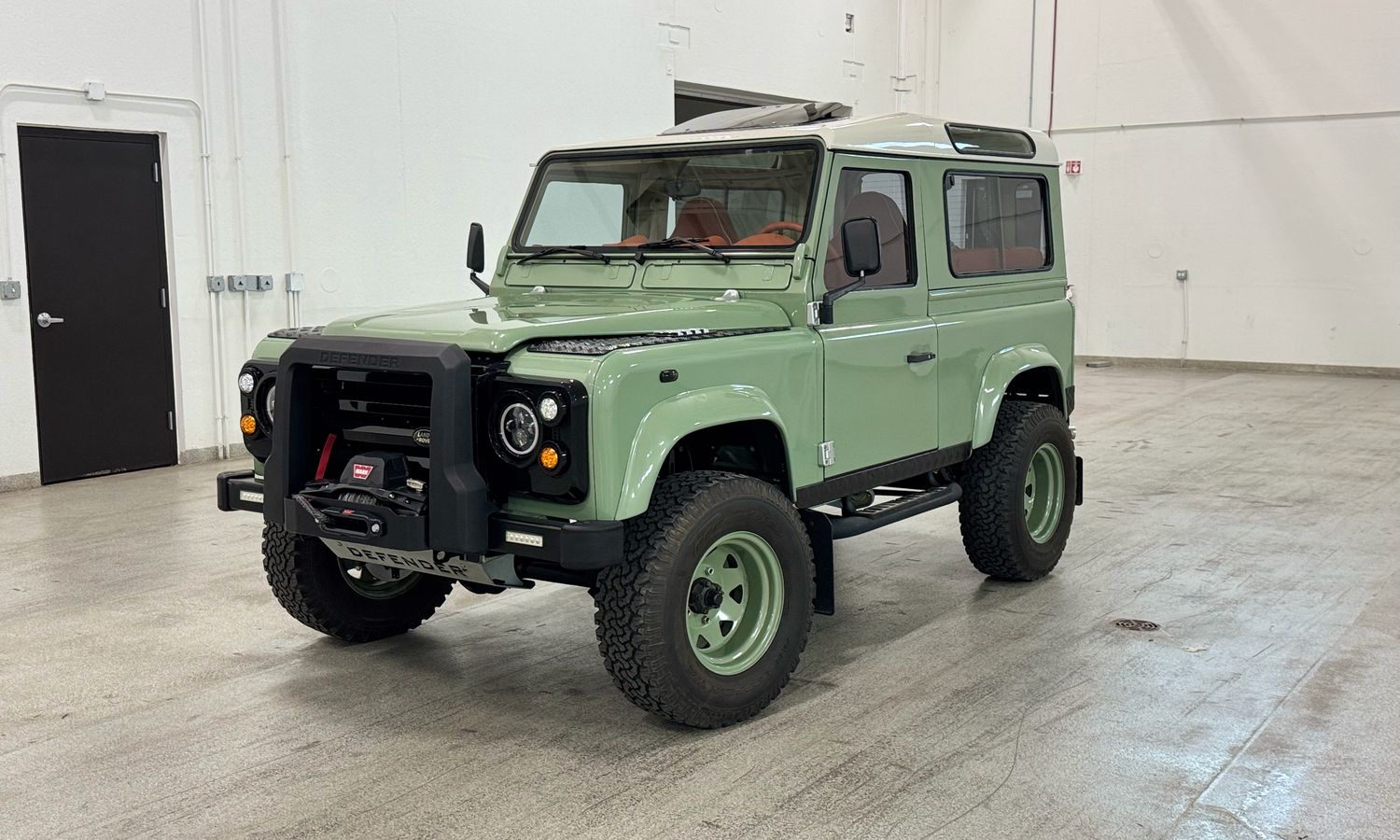 1992 Land Rover Defender Green Exterior