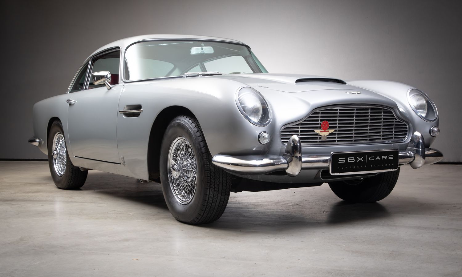 1965 Aston Martin DB5 Coupé LHD Silver Birch Exterior