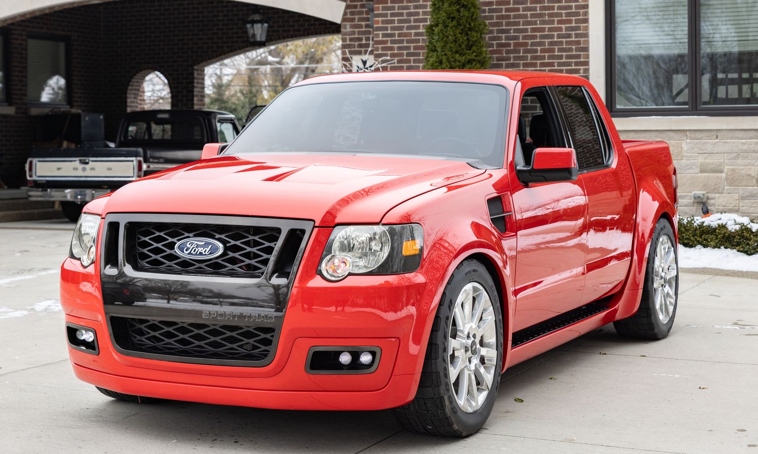 2005 Ford SVT Prototype Adrenalin Red Exterior