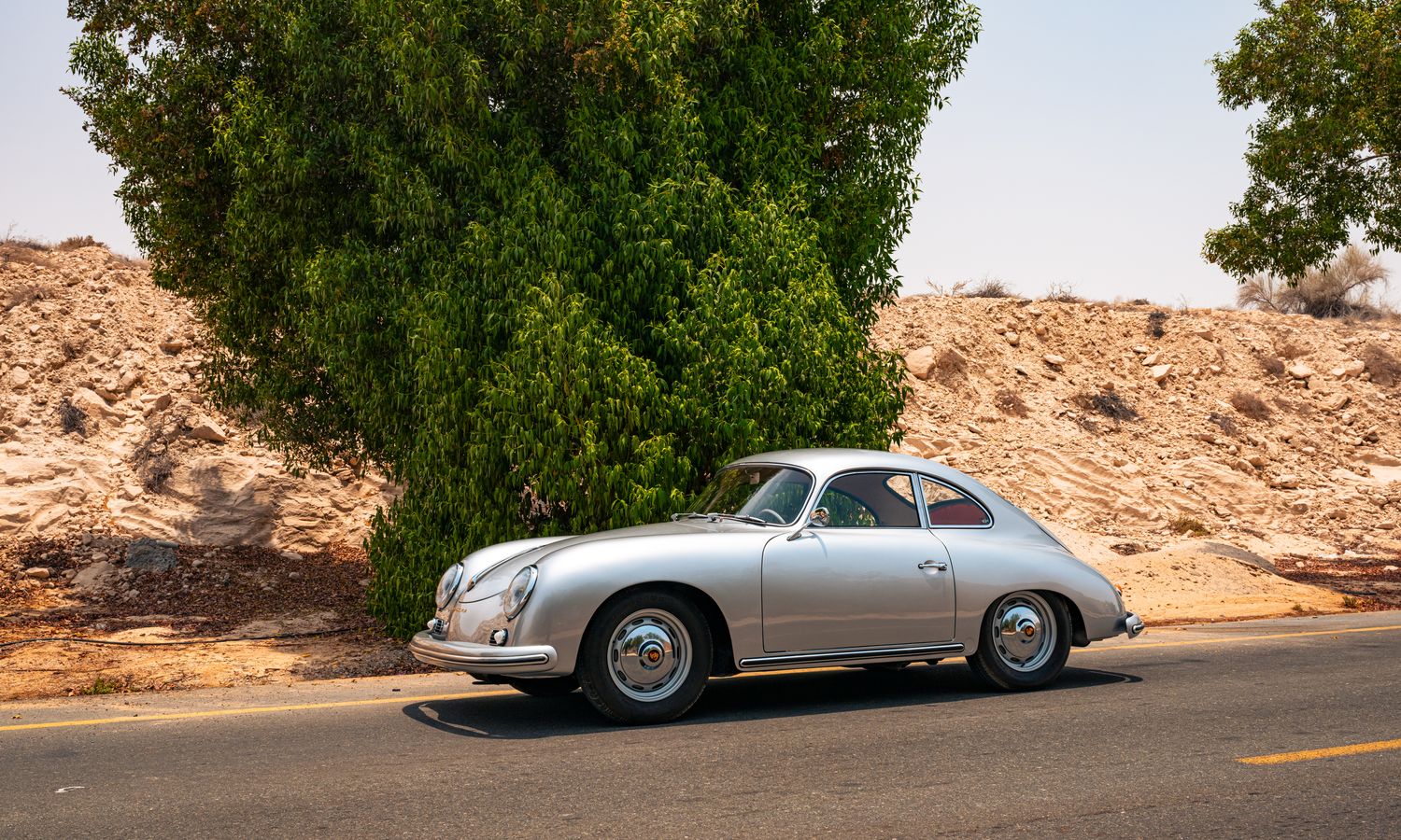 1957 Porsche 356 Silver metallic Exterior
