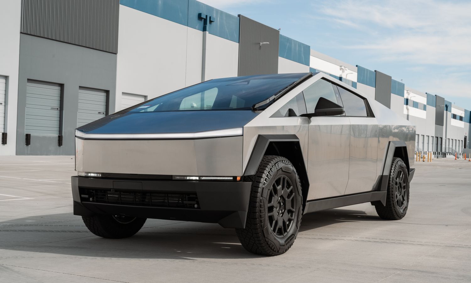 2024 Cybertruck Cyberbeast Stainless Steel Exoskeleton Exterior