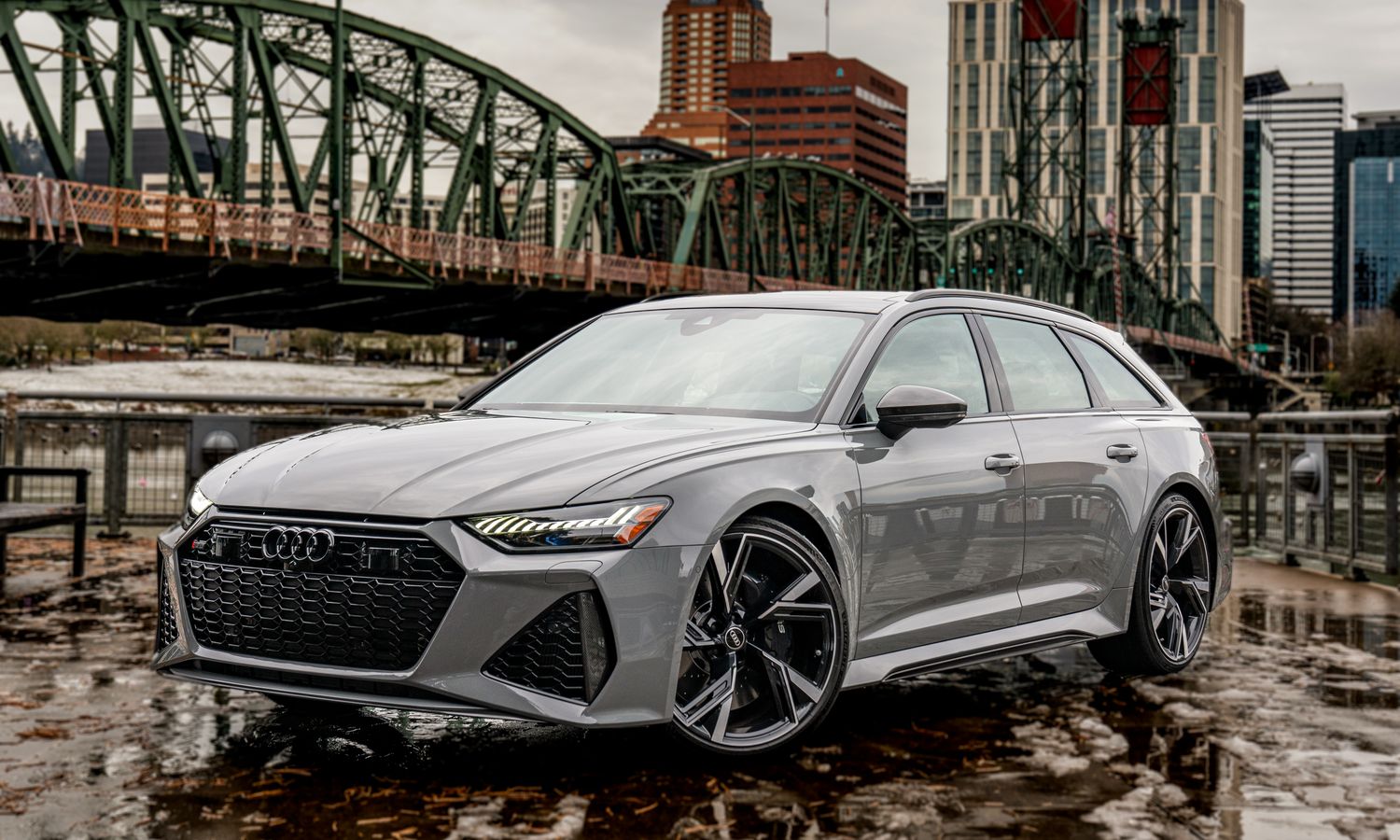 2023 Audi RS 6 Avant 4.0T quattro Nardo Gray Exterior