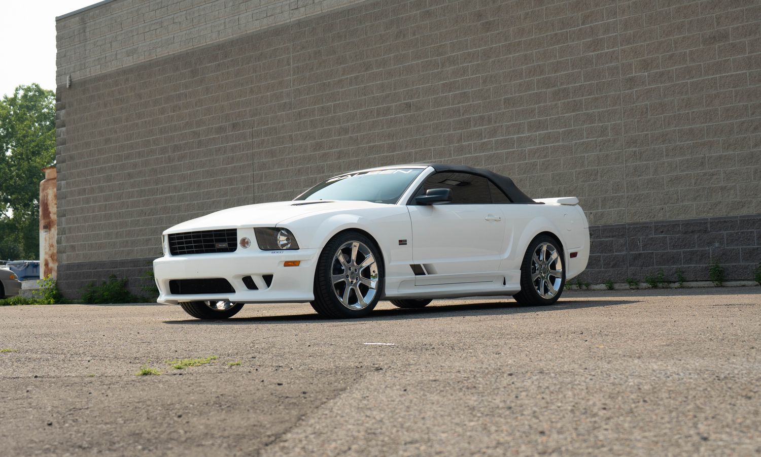 2006 Ford Mustang Saleen Performance White Exterior