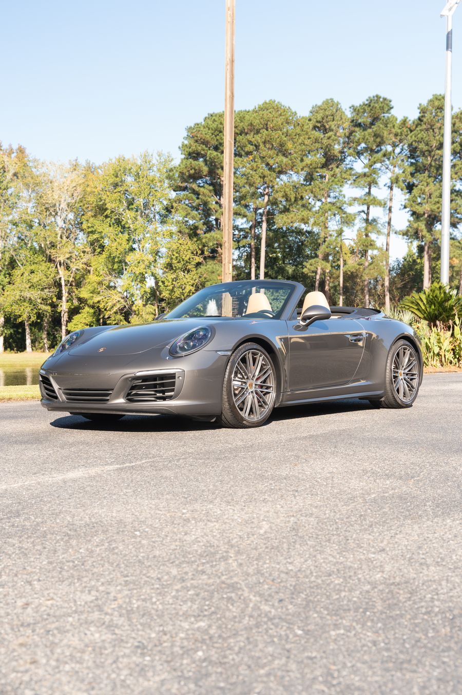 2017 Porsche 911 Carrera 4S Cabriolet Thumbnail