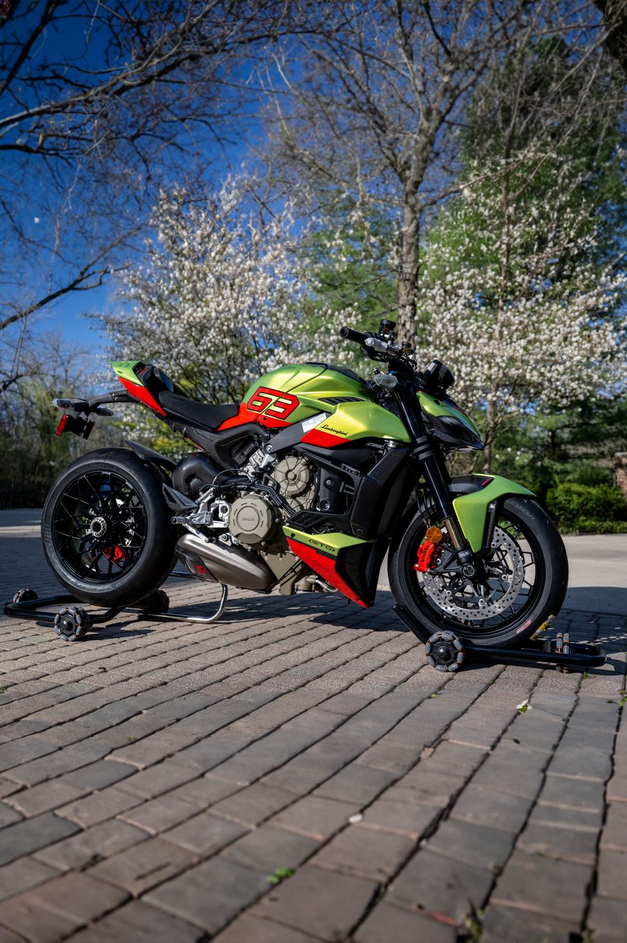 2023 Ducati Streetfighter V4 Thumbnail