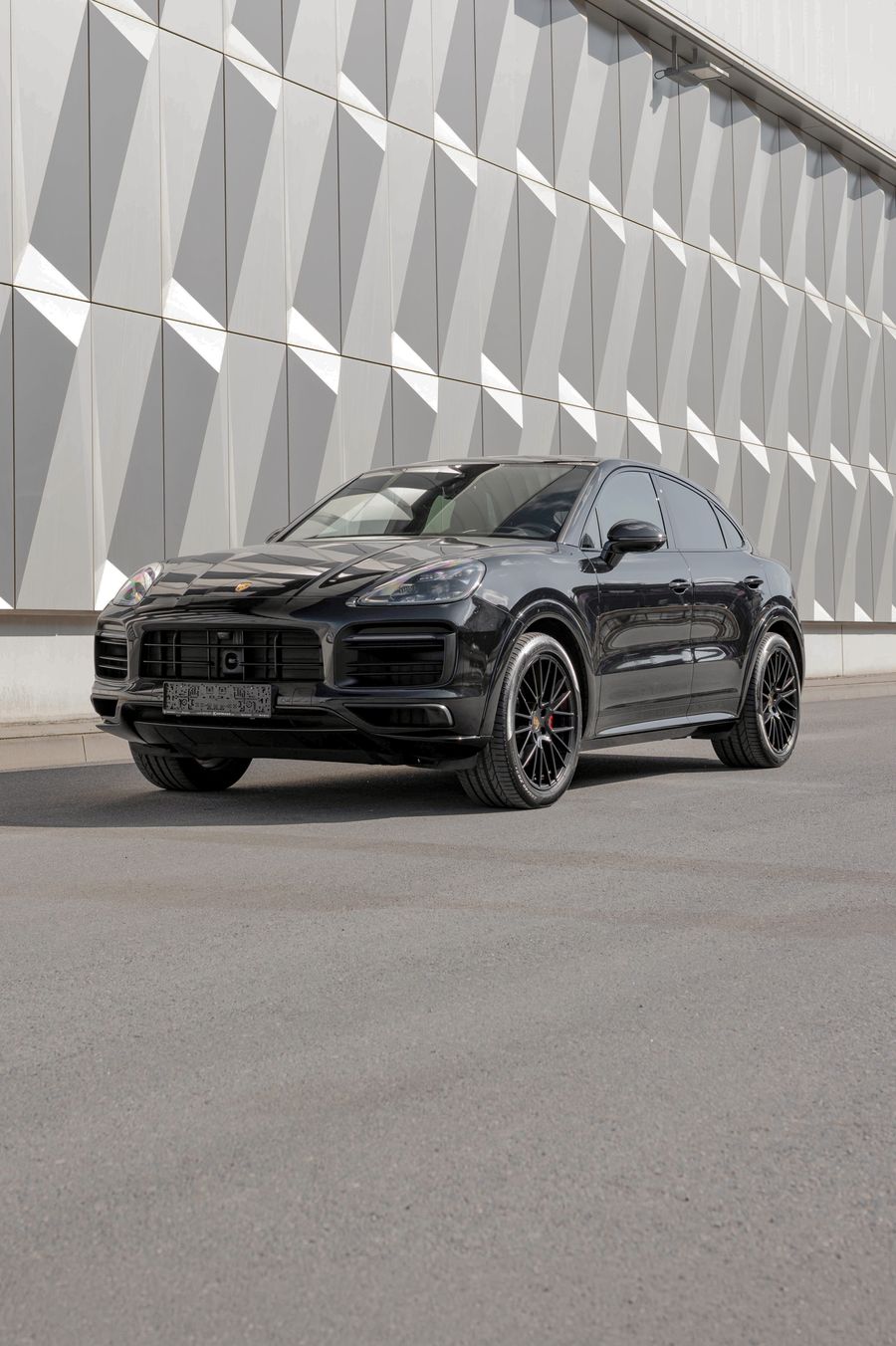 2021 Porsche Cayenne GTS Coupé Thumbnail