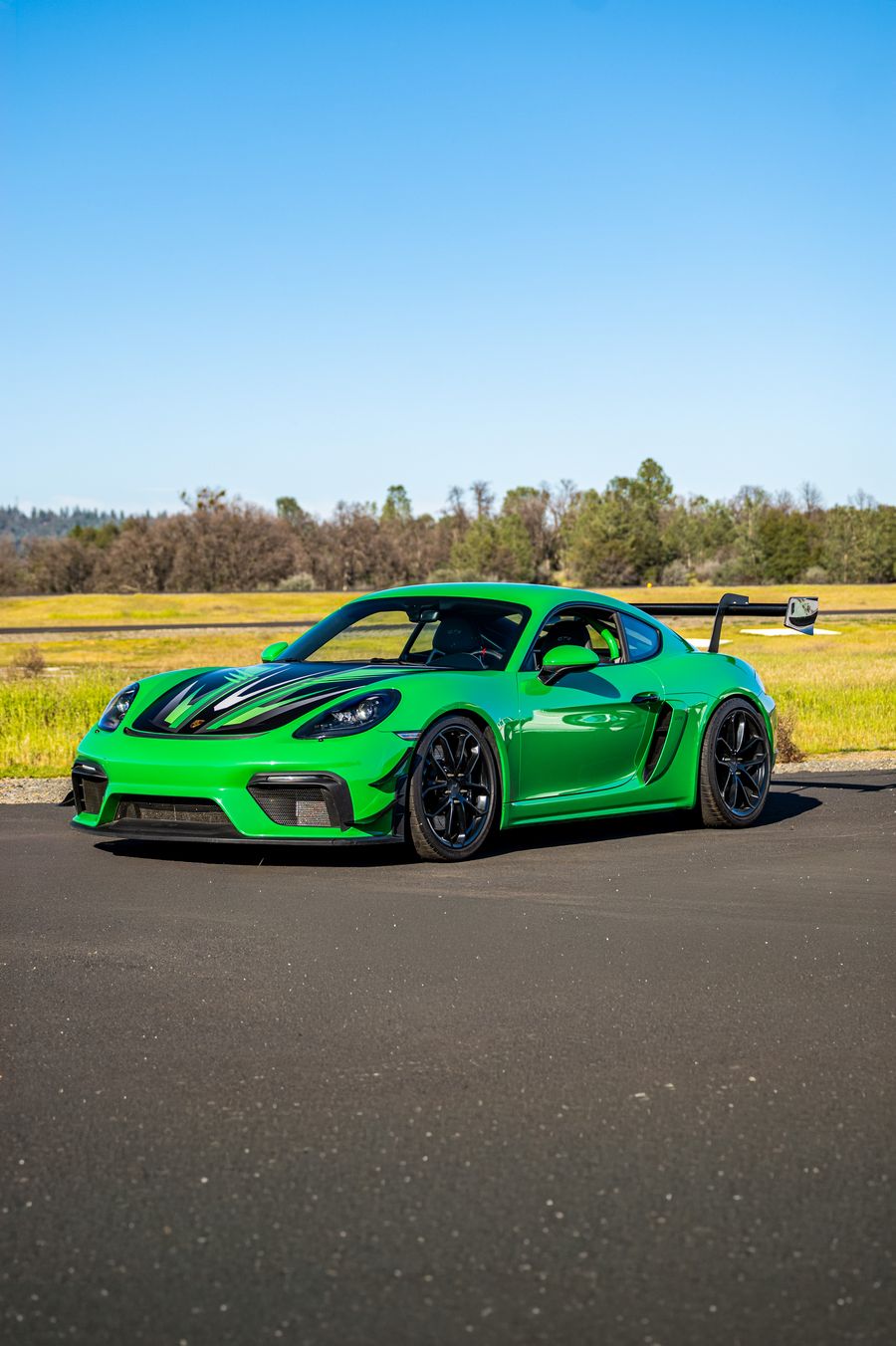 2022 Porsche 718 Cayman GT4 Thumbnail