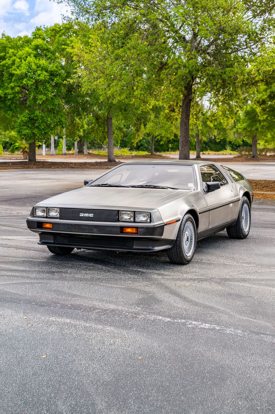 1981 DeLorean DMC-12 Thumbnail