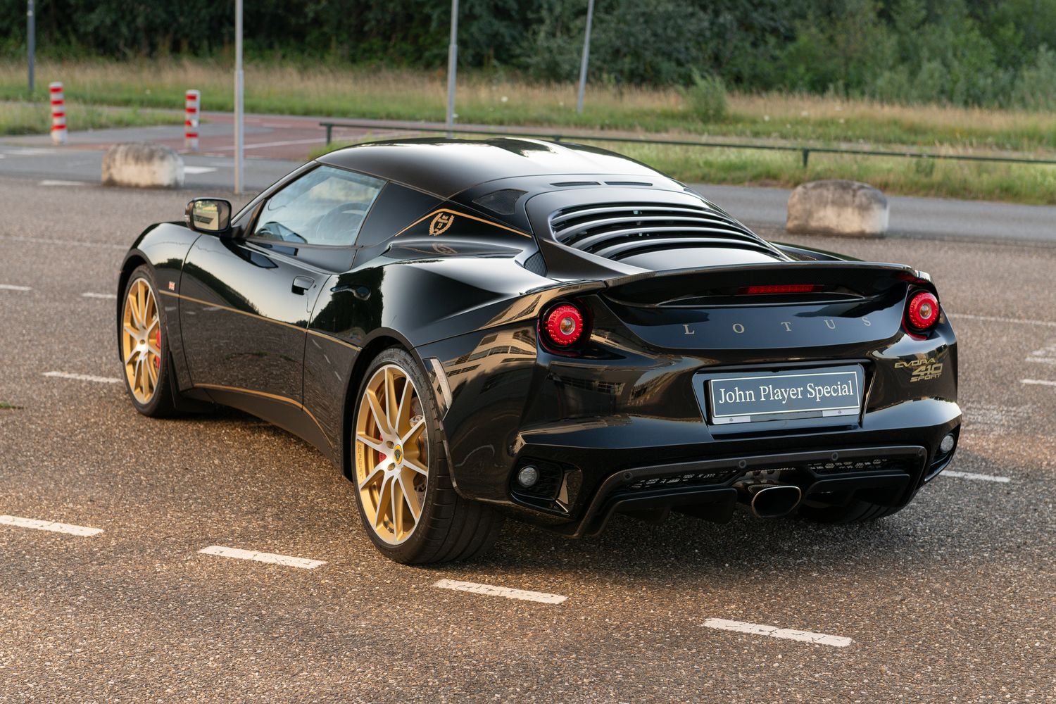 Super car