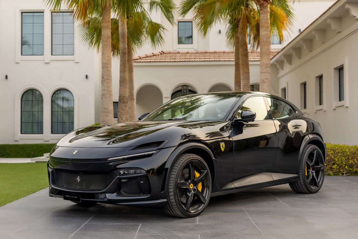 【新品未使用】Ferrari ✨Purosangue 写真カタログ5枚入り 新品未使用】Ferrari ✨Purosangue 写真カタログ5枚入り公式