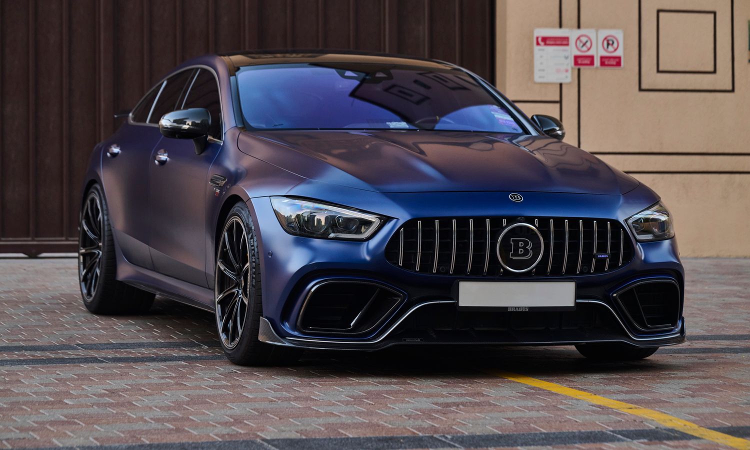 2020 Mercedes-Benz AMG GT 63 S Brabus 800 Designo Brilliant Blue Exterior