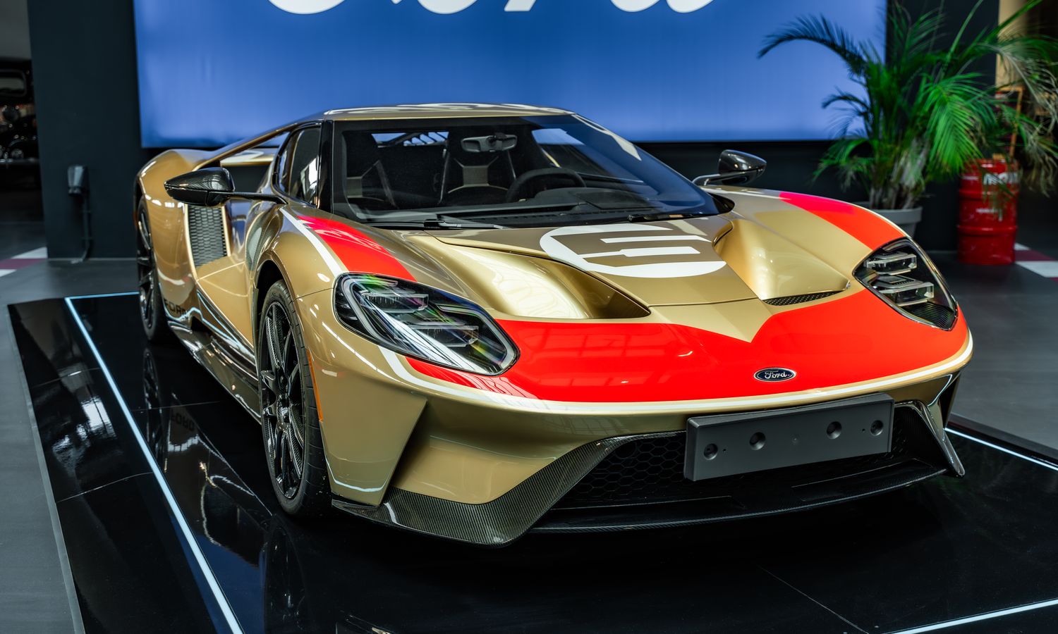   2022 Ford GT Holman Moody Heritage Edition Holman Moody Gold with Heritage Red and Oxford White accents Exterior