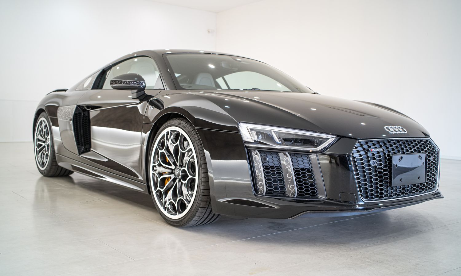 2018 Audi R8 V10 Star of Lucis Final Fantasy XV spec Custom Ultrossic Black with Final Fantasy-inspired patterning Exterior