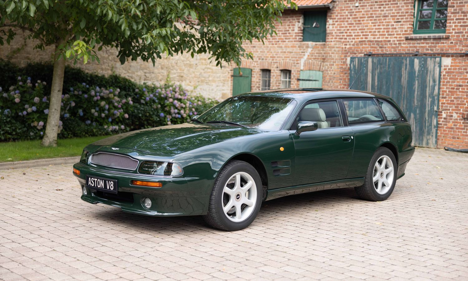 1998 Aston Martin V8 Sportsman Shooting Brake British Racing Green Exterior