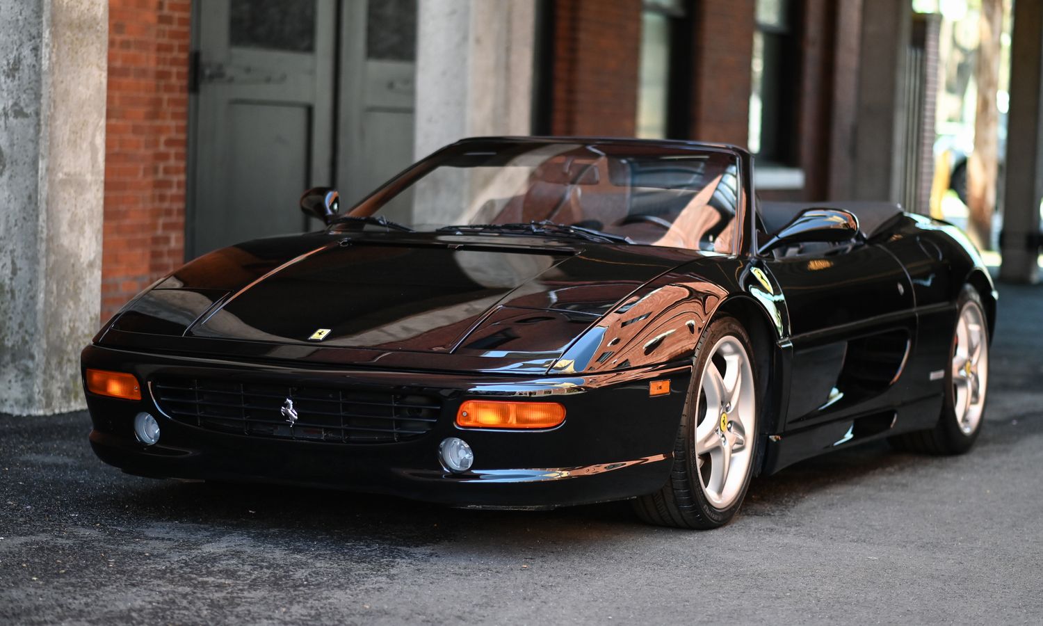 1999 Ferrari F355 Nero Exterior
