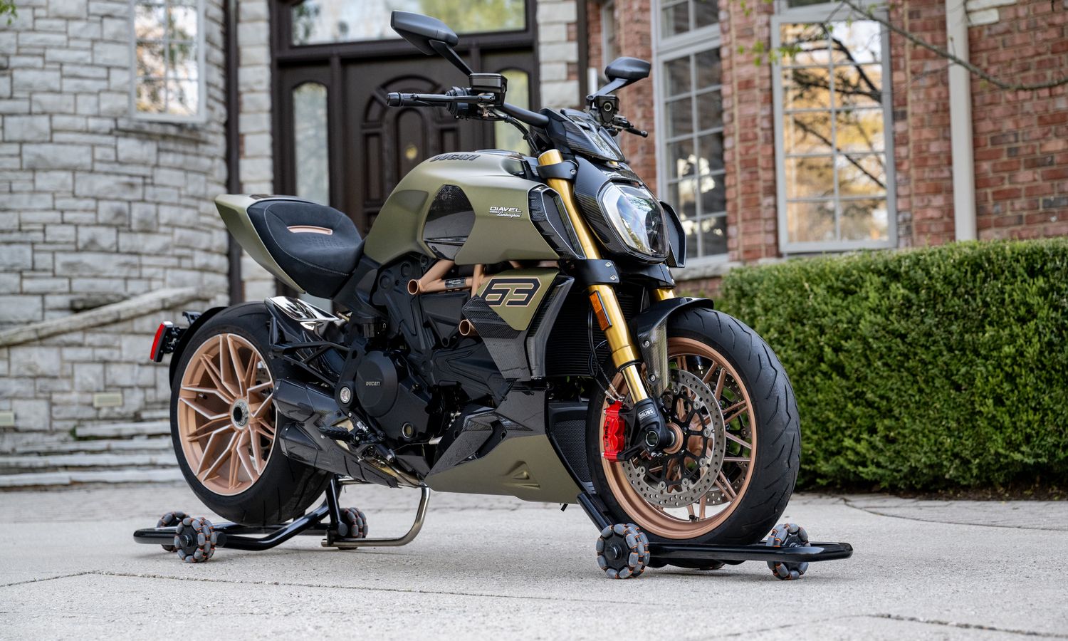 2021 DUCATI DIAVEL 1260 LAMBORGHINI  Exterior
