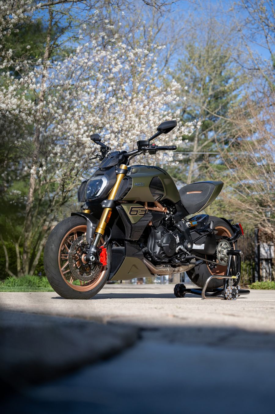 2021 Ducati DIAVEL Thumbnail