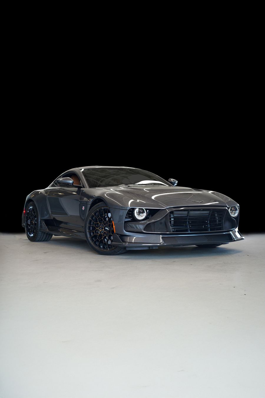2024 Aston-Martin Valour Thumbnail
