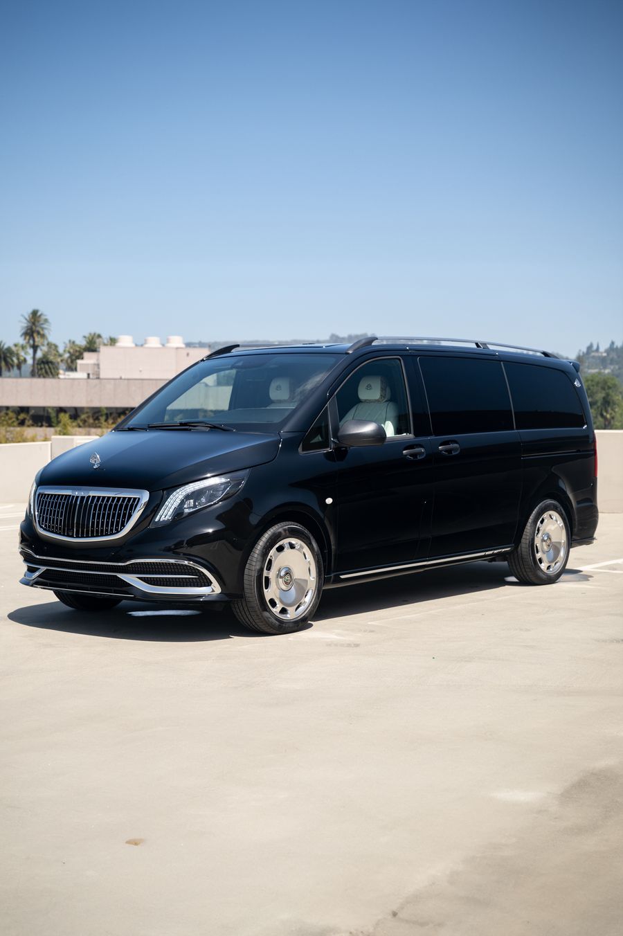 2023 Mercedes-Benz Metris Thumbnail