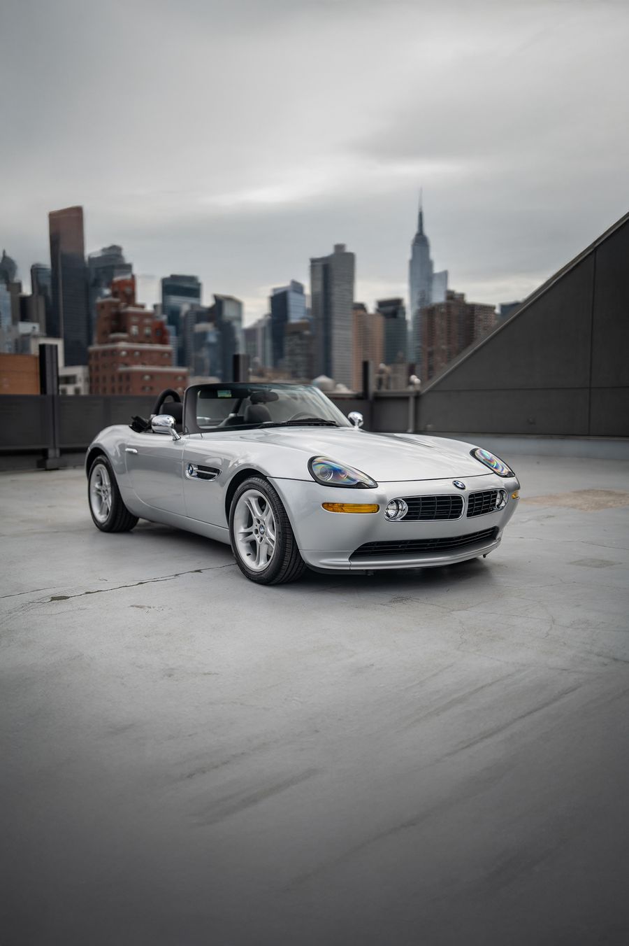 2001 BMW Z8 Thumbnail